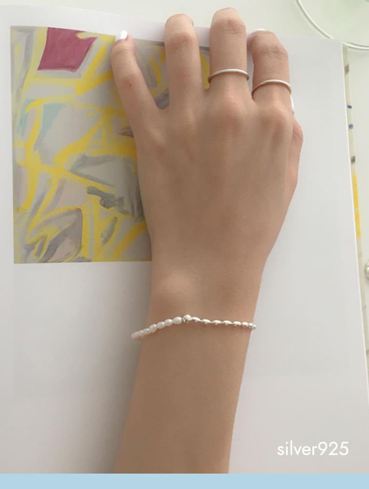 (모앳/팔찌) half pearl bracelet (silver925) 실버 볼 담수진주 믹스 체인 은 브레이슬릿