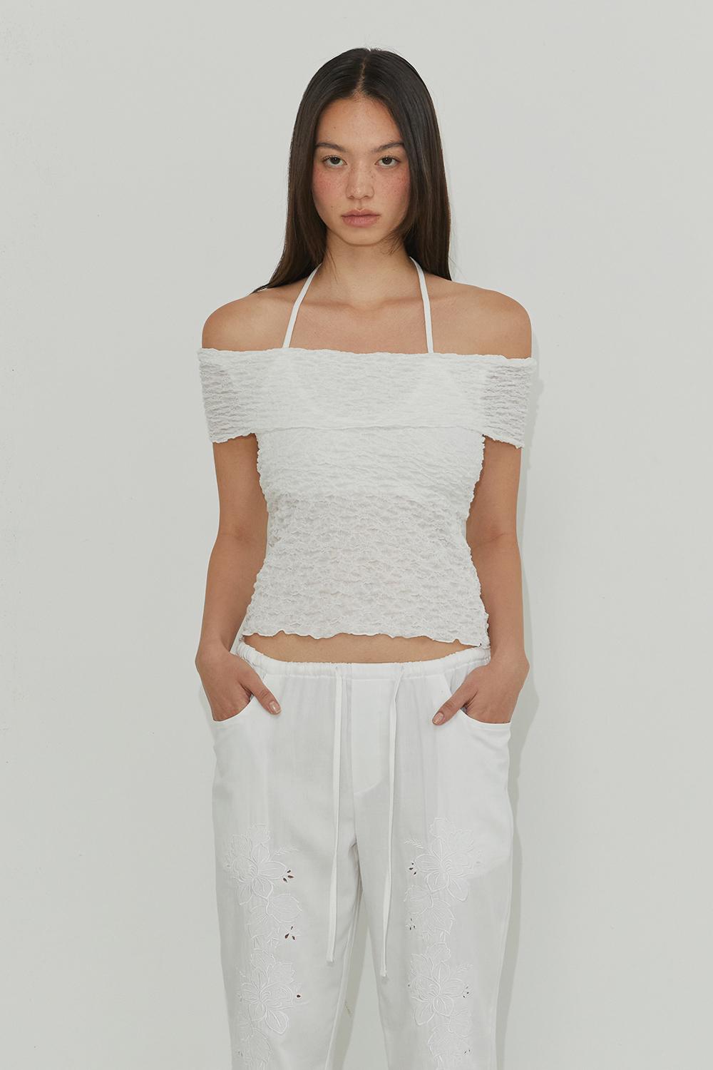 LACE HALTER LAYER TOP / IOVRY