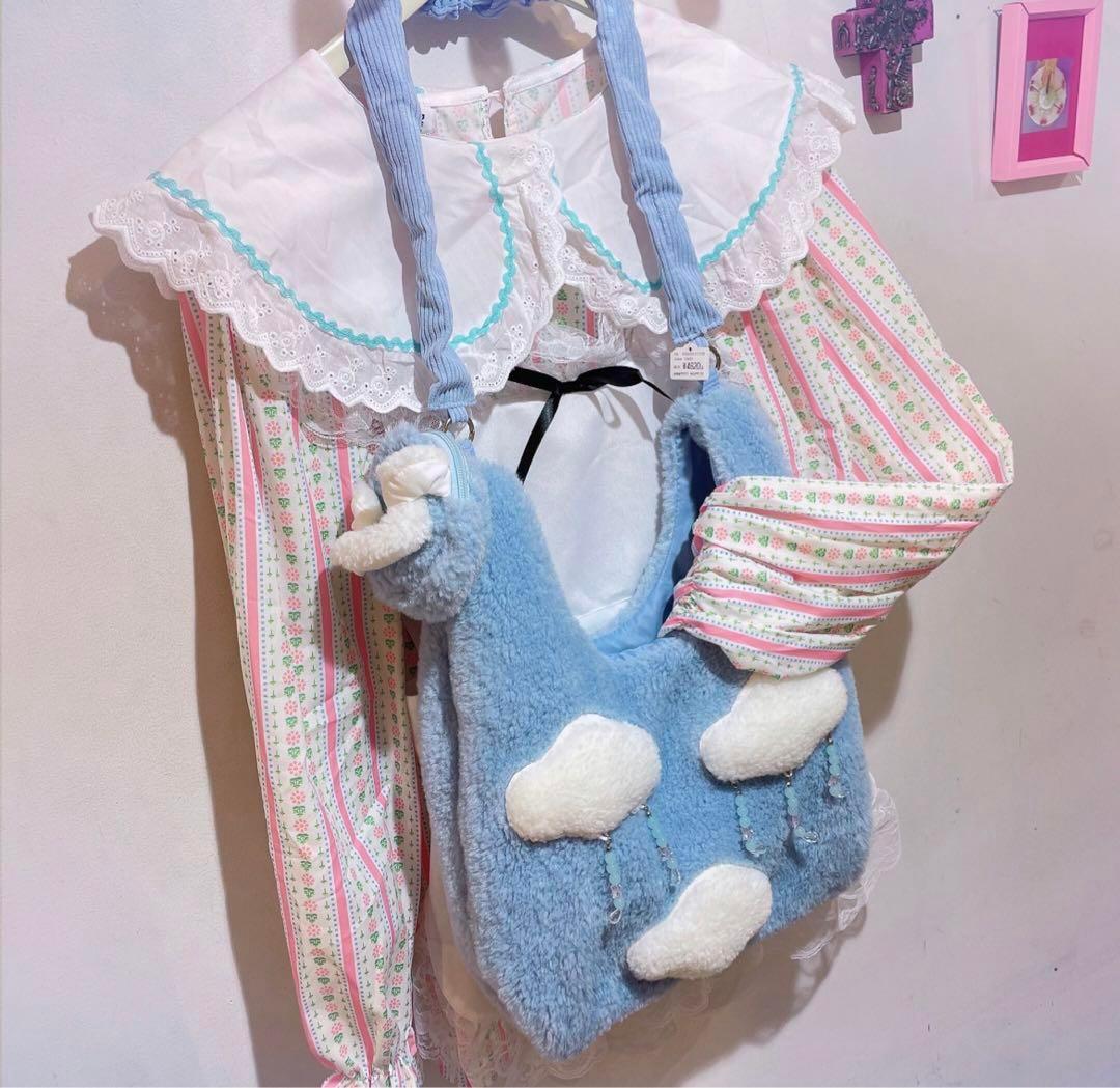 ふわふわCloudyバッグ トートバッグ 水色 雲 サブカル