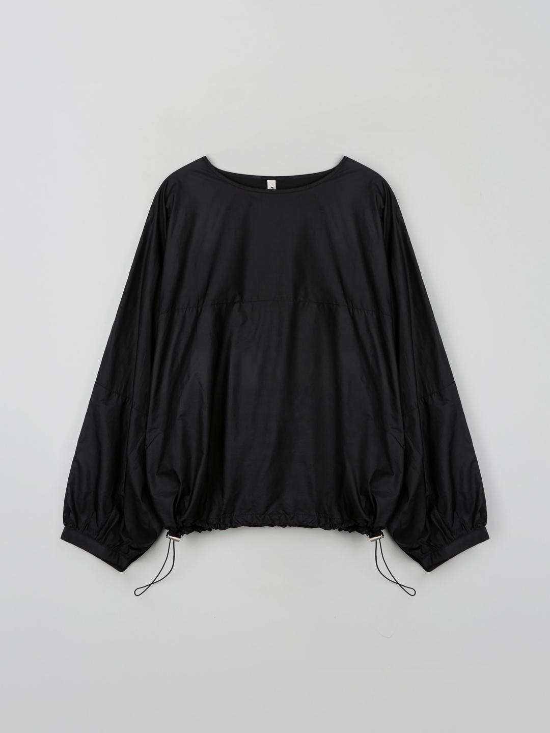 MADE  소프트 투웨이 네크라인 블라우스 -BLACK