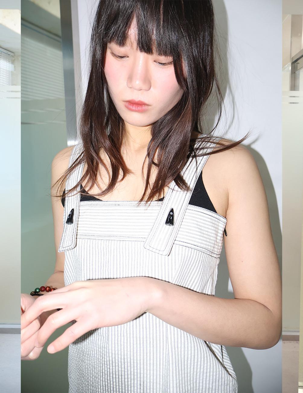 Hot summer toggle top