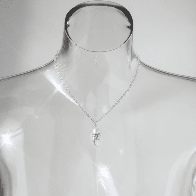 Teeth necklace (pearl)