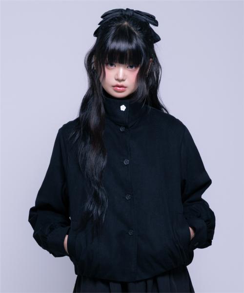 하이넥 버튼 포인트 점퍼