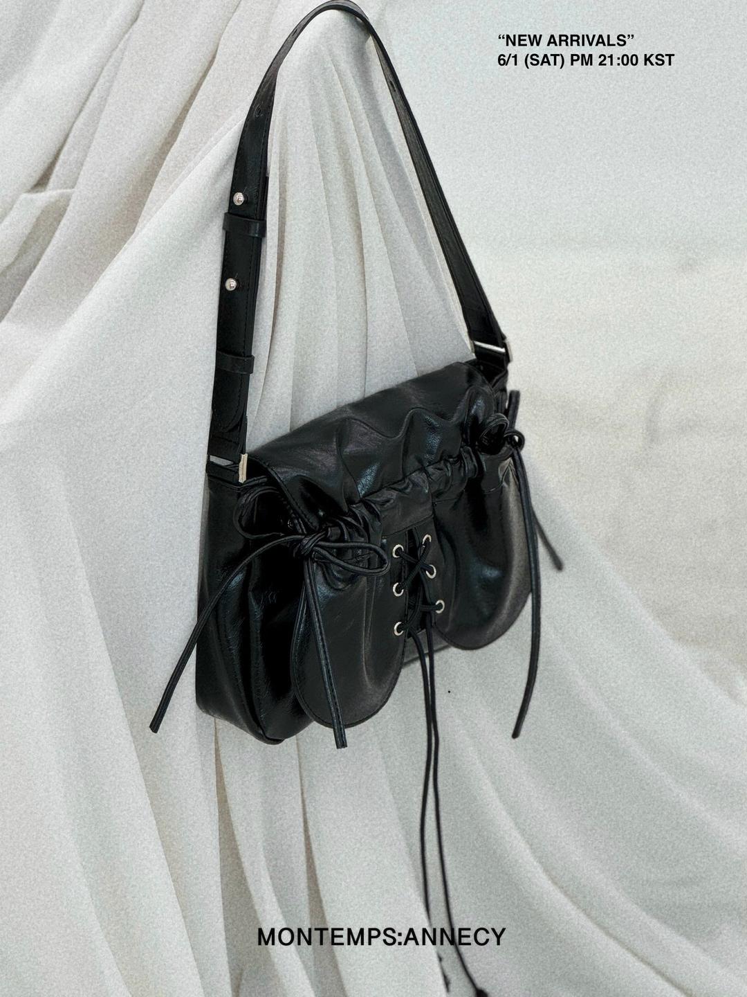 PÉTALE Bag 패탈백 [Oatmeal beige] *NEW ARRIVALS*