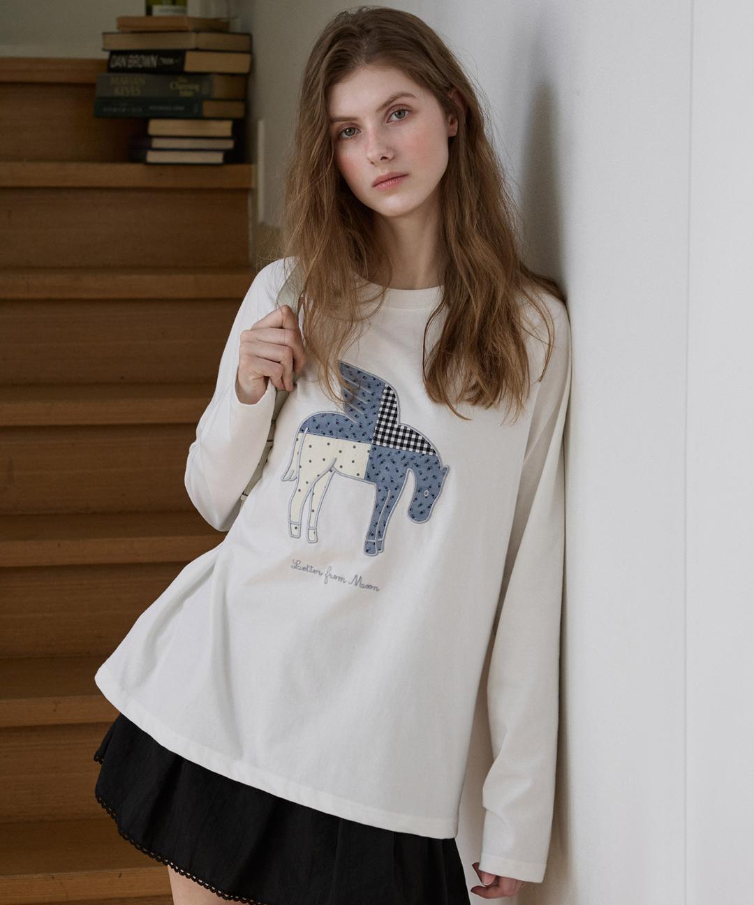 [2/24 순차배송] Horse Flower Patchwork T-Shirt ( White )