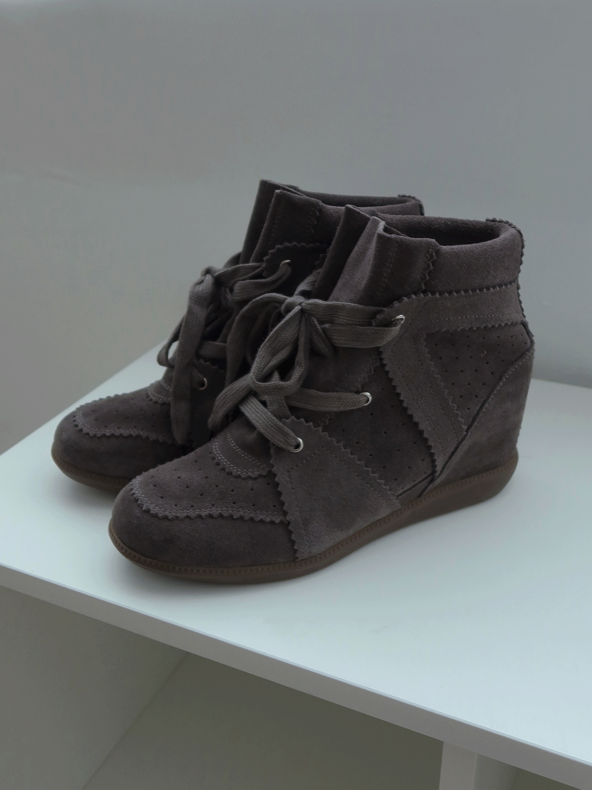 온마인드 [BEST] HIGH SUEDE SNEAKERS ( 그레이 235, 블랙 245 당일출고 )