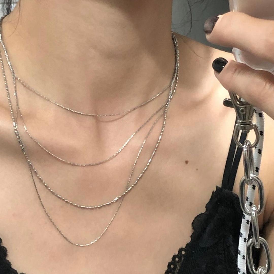 *silver layered necklace*