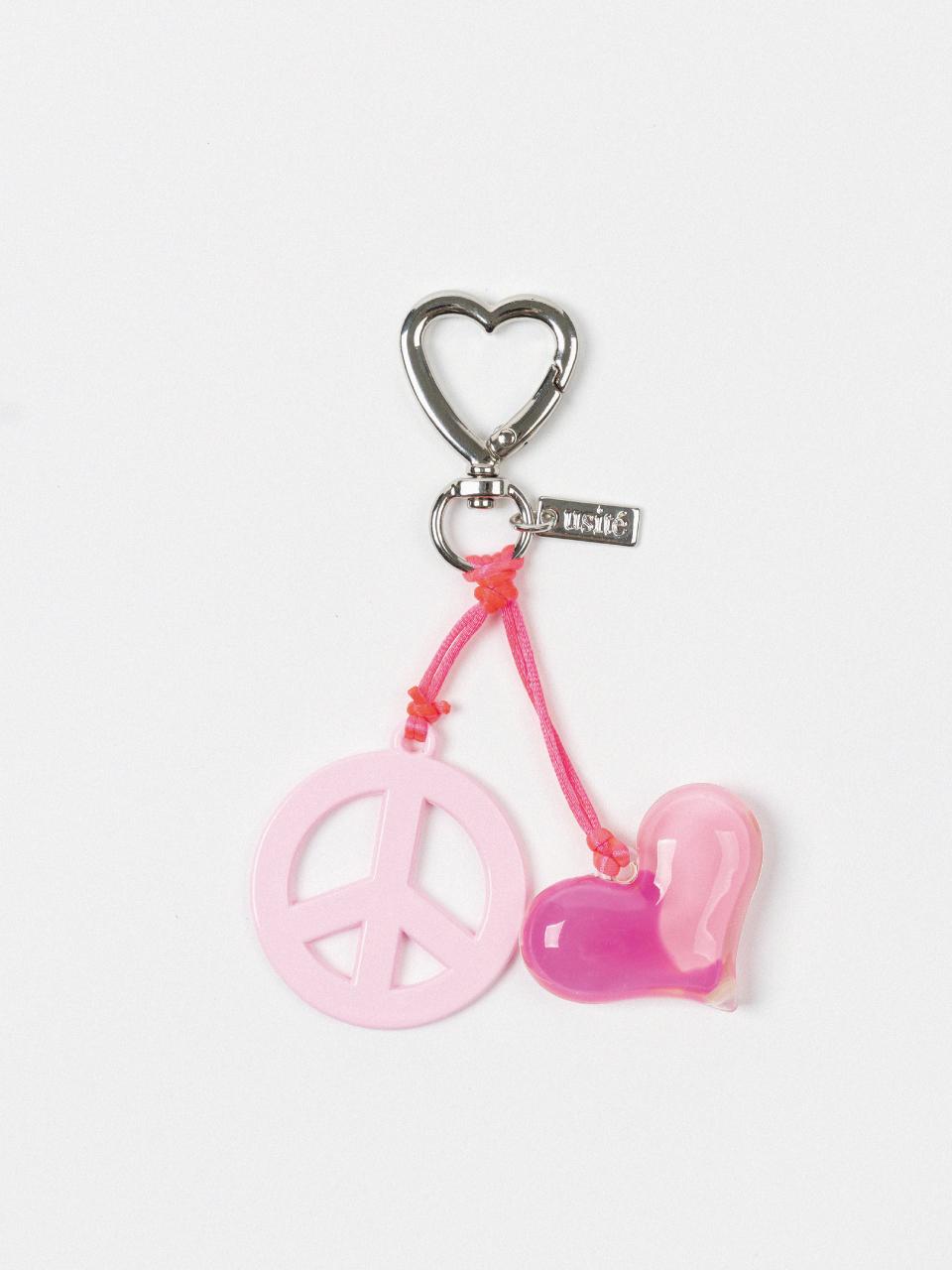 HEART PEACE FREEDOM KEYRING (BABY PINK)