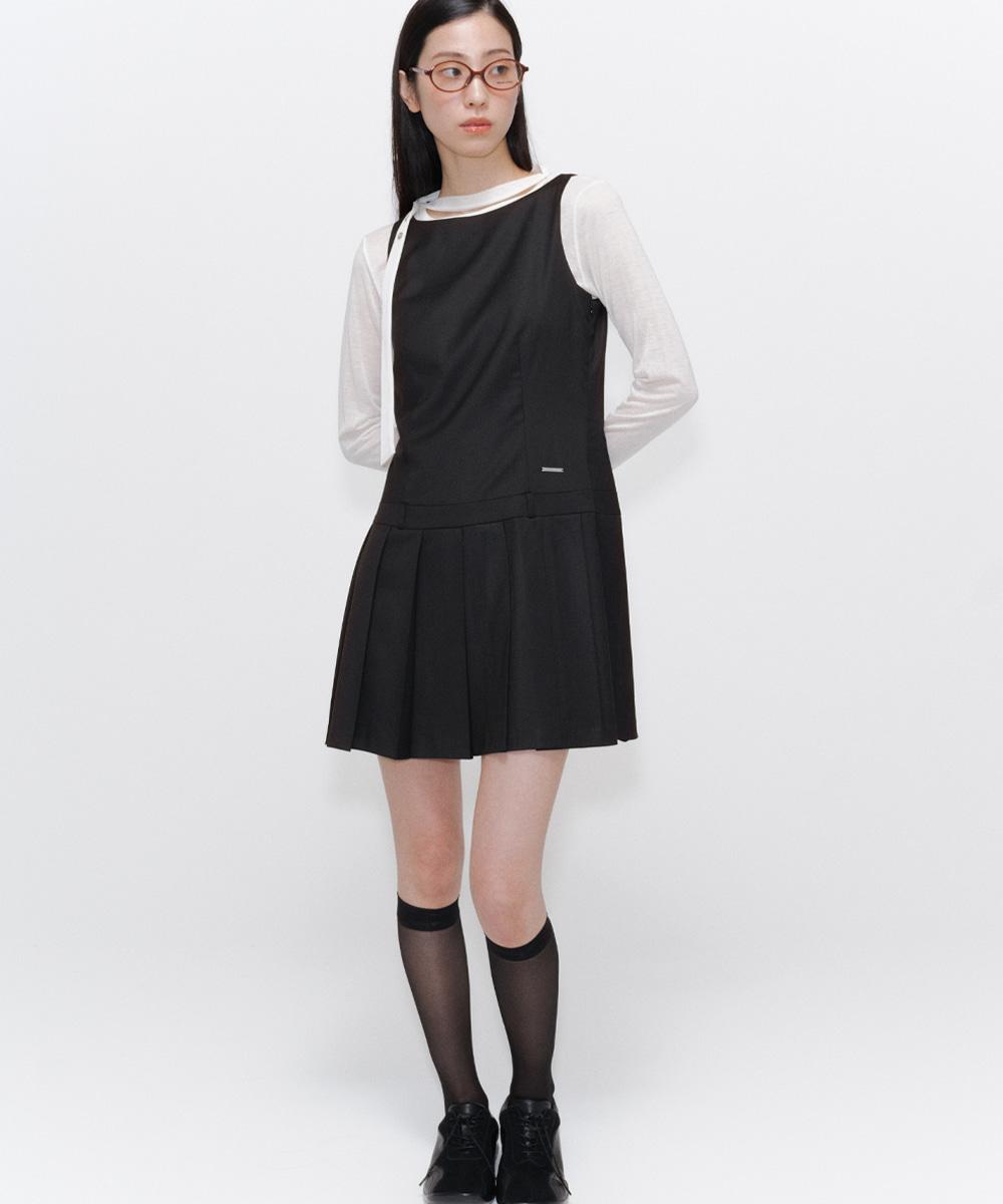[2월 24일 발매]Pleats one piece BLACK