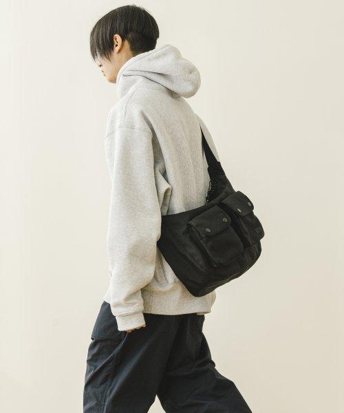 디얼스(THE EARTH)  CORDURA Ballistic Crossbody Bag - BLACK - 사이즈 & 후기 | 무신사