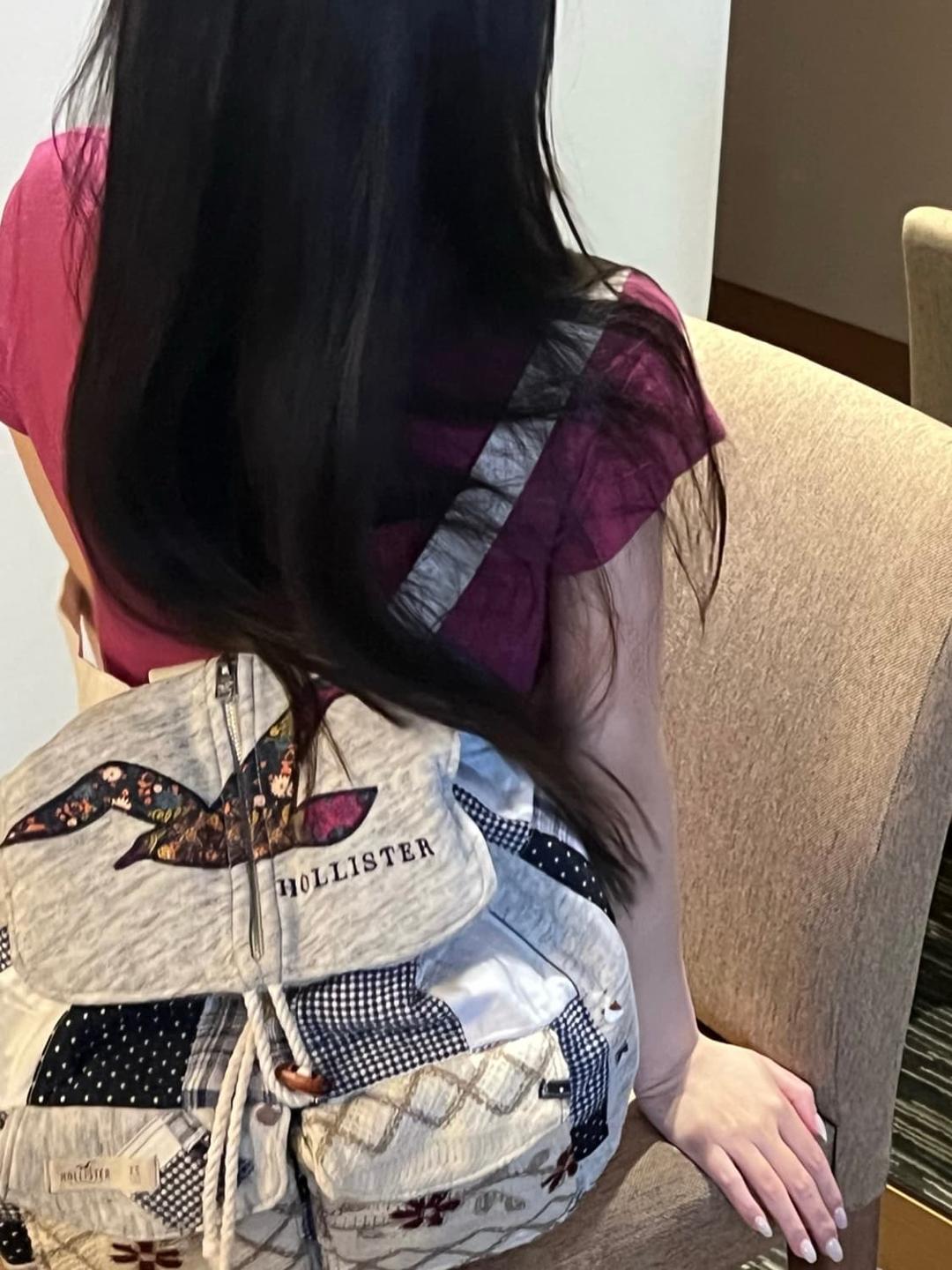 Hollister backpack | 후루츠패밀리