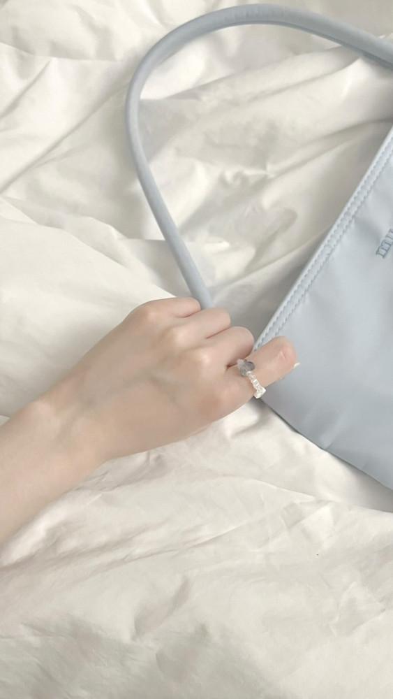 페일 블루 나비 비즈 반지