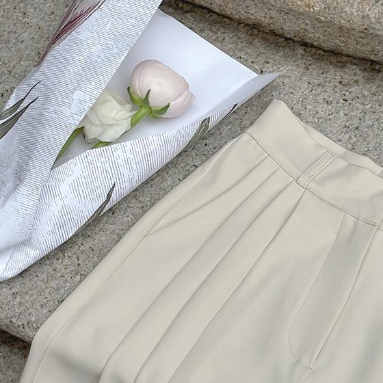 [오늘출발] 쓰리핀턱 와이드 슬랙스 (와이드팬츠,핀턱슬랙스,핀턱와이드,허리잘록,간절기,하객룩,출근룩)