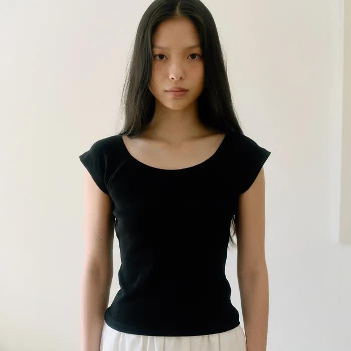 U-neck ribbed T-shirt_black