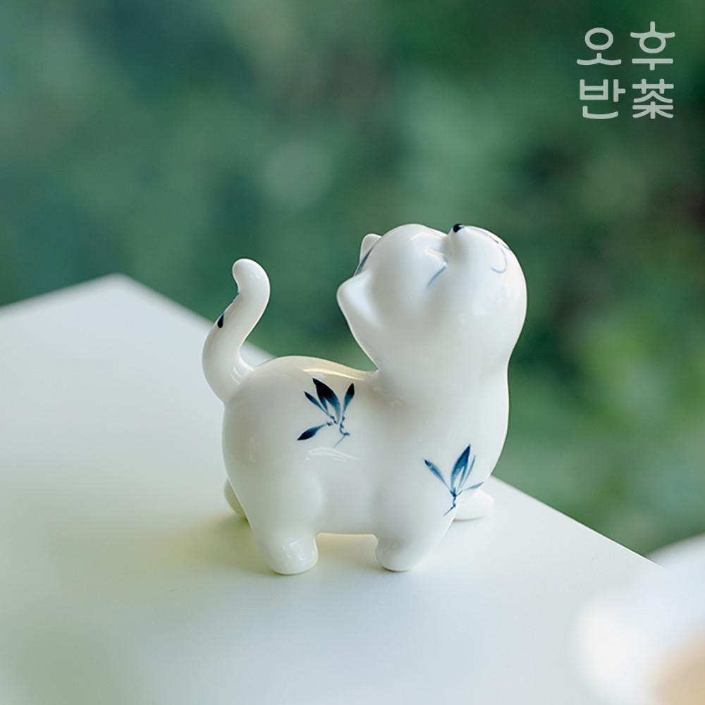 수회 난초 꽃 고양이 차총 차친구 다도 자사호 찻자리