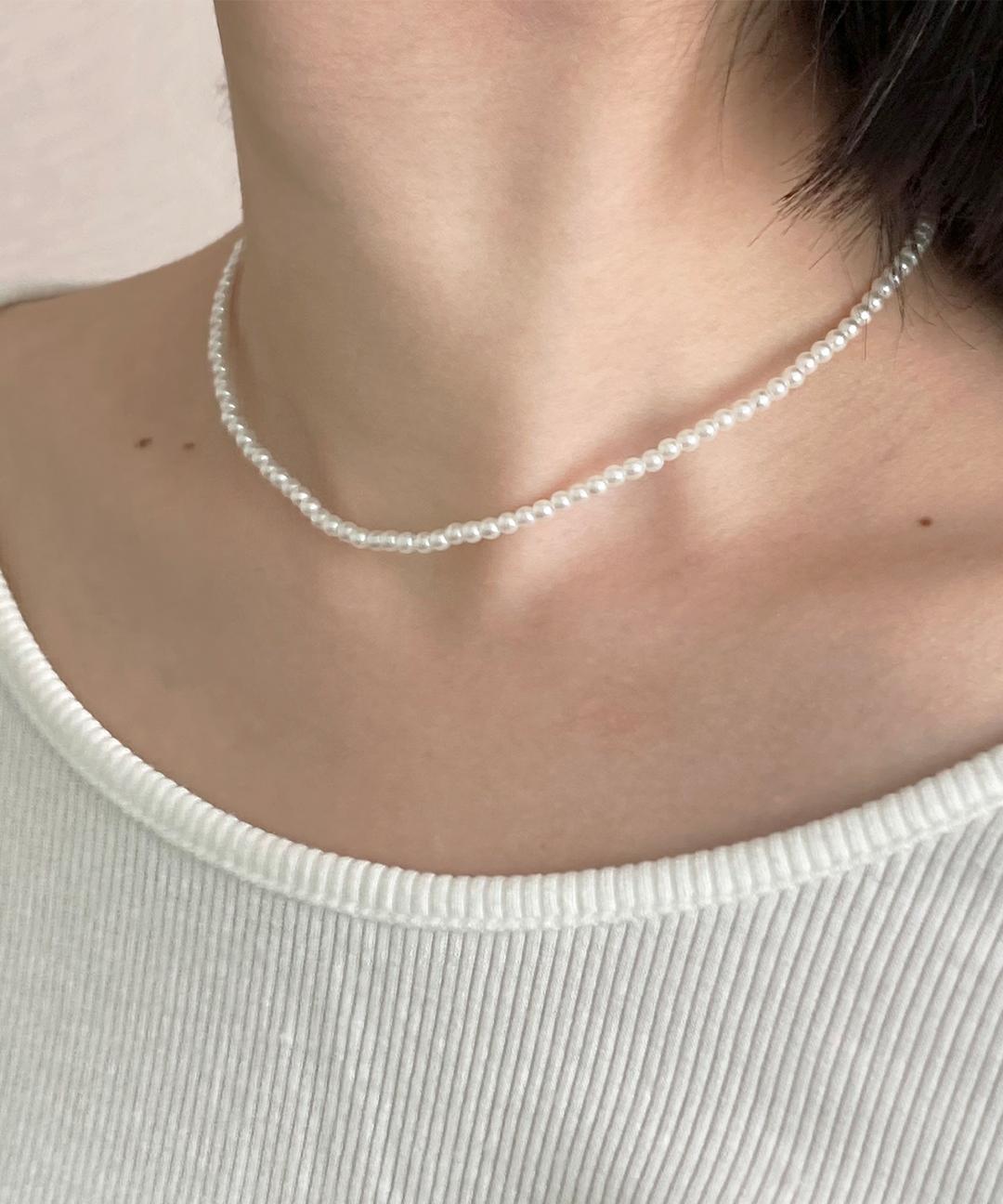 프롤로그이어링 [직잭리뷰수 1위] 얇은 진주 초커 목걸이 (Lily pearl choker)