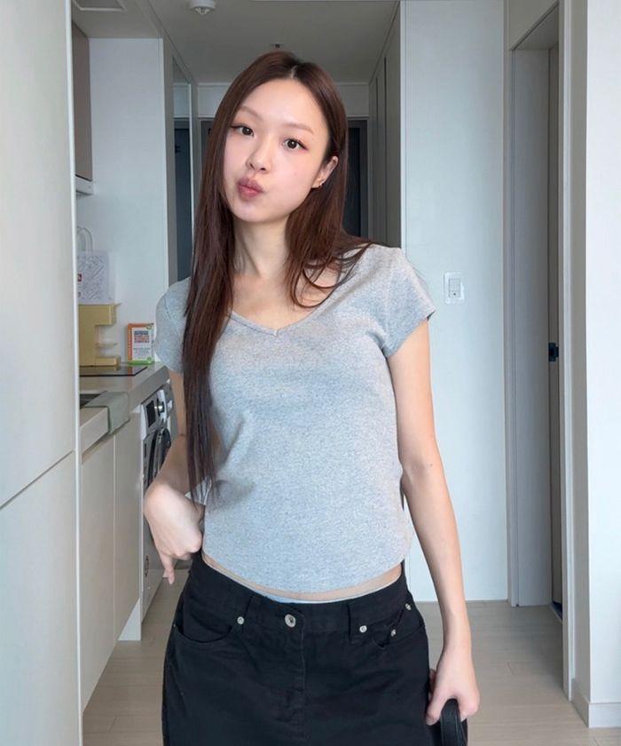 C 90S LINE V-NECK HALF-SLEEVE T-SHIRT_GREY