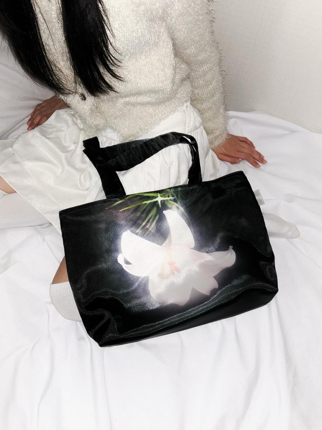 새틴 숄더 빅 릴리 백 Satin Shoulder Big Lily Bag _ 5차 입고 - 녹영