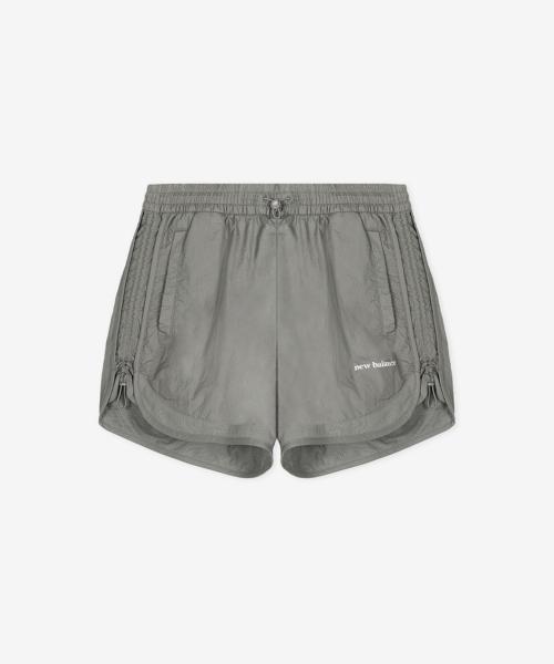 NBNVG2W422 / WOMEN 204 우븐 3부 쇼츠 (GLOSSY GRAY)