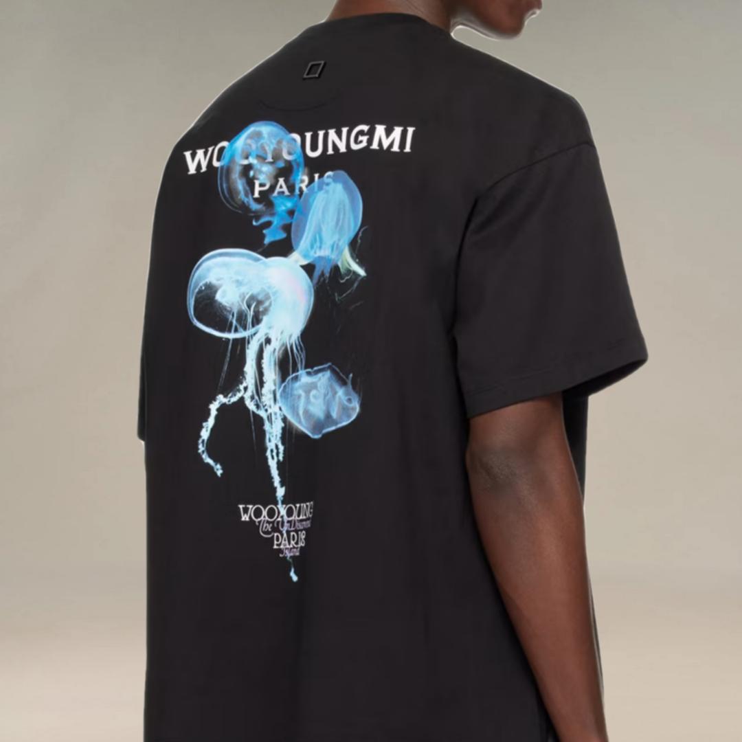 우영미 블랙 야광 젤리피쉬 프린팅 티셔츠
