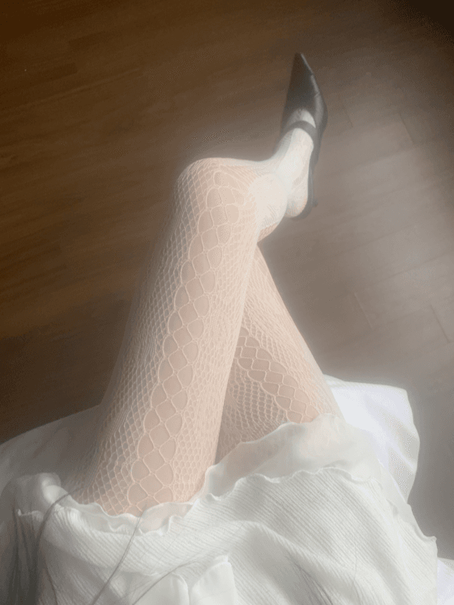 Parisian rose mesh stockings (2color)