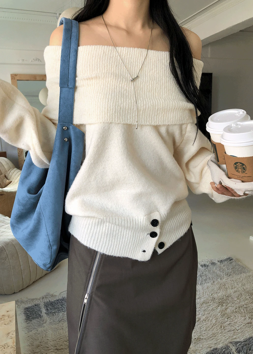 BUTTON OFF SHOULDER KNIT *아이보리,차콜블랙 당일배송*