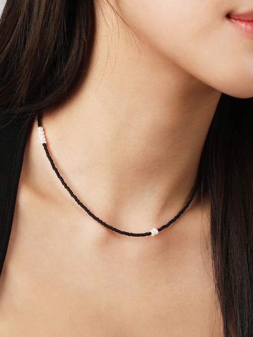 뮤징아카이브(MUSINGARCHIVE)  Pearl Necklace matte Black - 후기 | 무신사