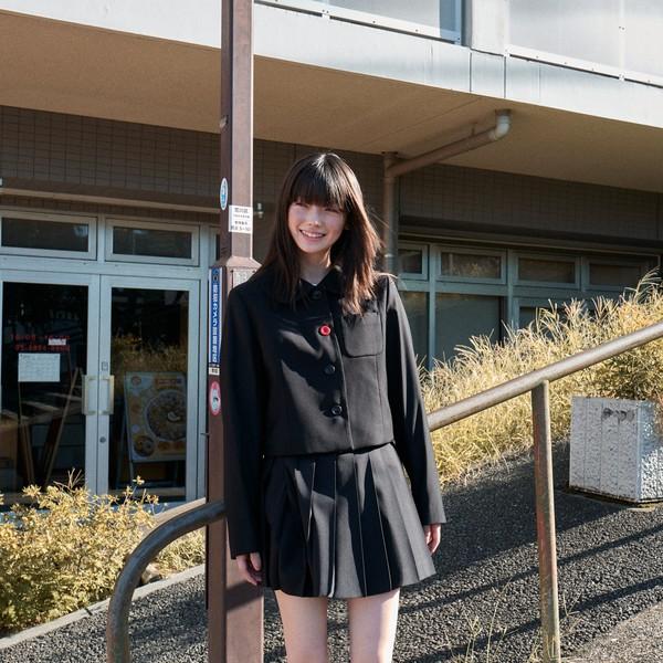 RED BUTTON PETERPAN COLLAR JACKET