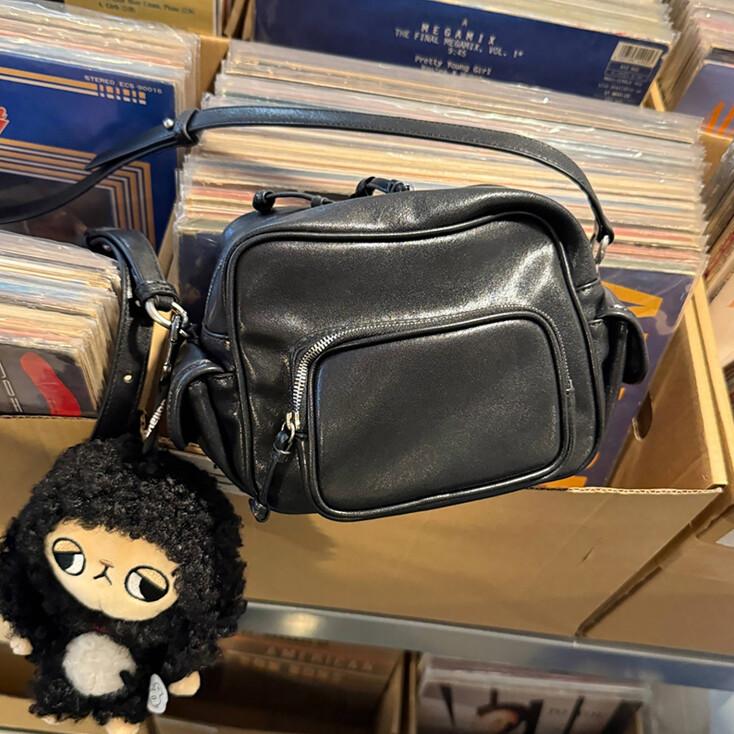 Hyper Zipper Shoulder 18_RDBSX26116BKX