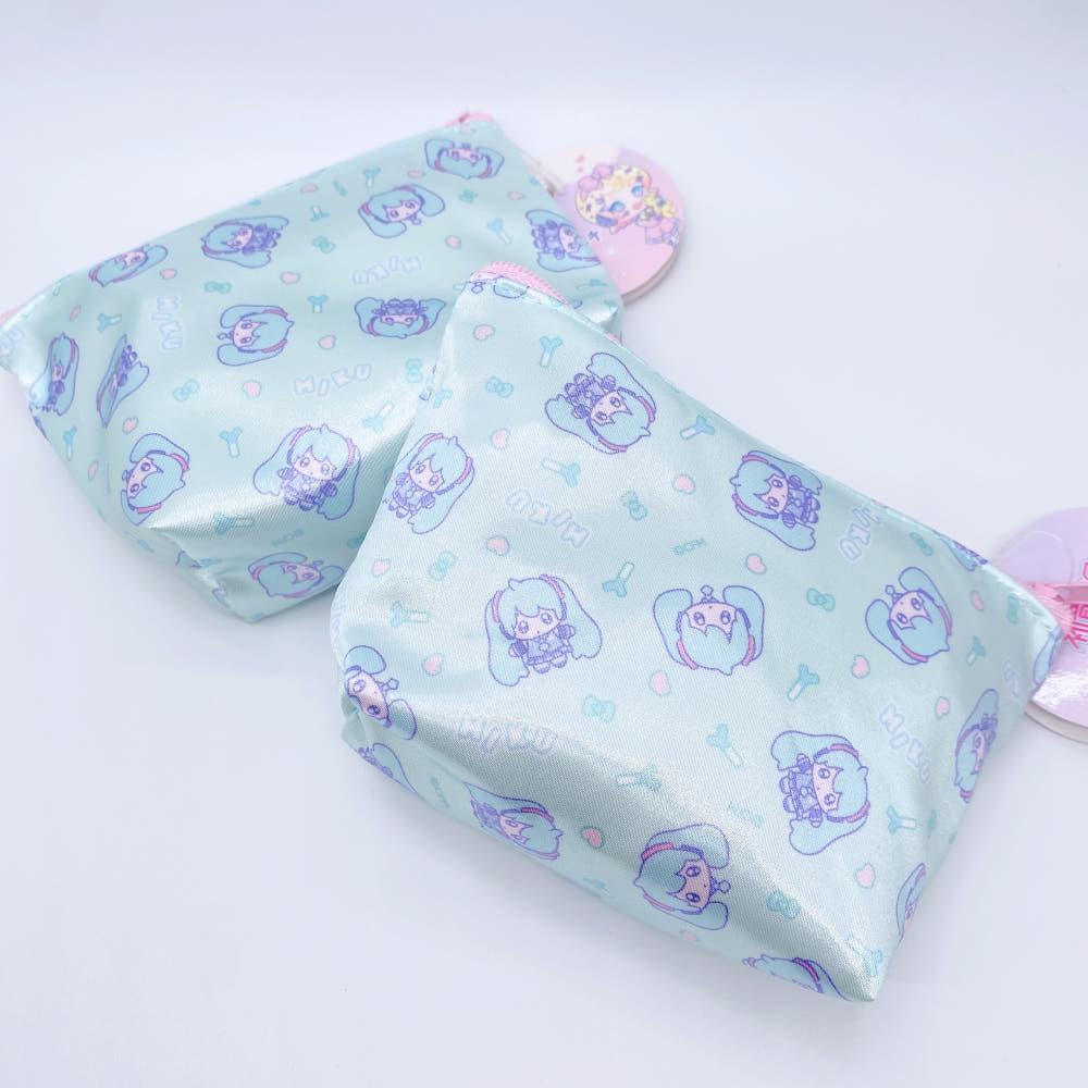 하츠네 미쿠 miku's friends 콜라보 새틴 삼각 파우치 [보컬로이드 직수입]