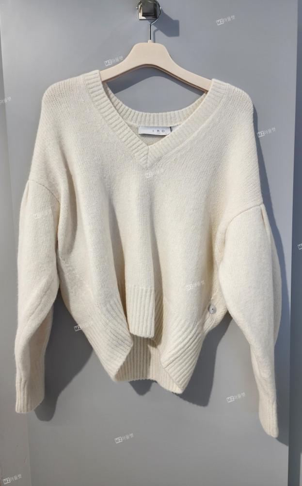 이로 여성 브이넥 세미오버 니트 스웨터 [IRO] REKA Sweater ILWBA22802IVL