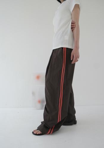2 line track pants (2c)