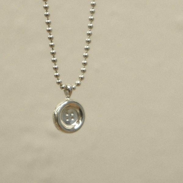 button necklace _ no.02