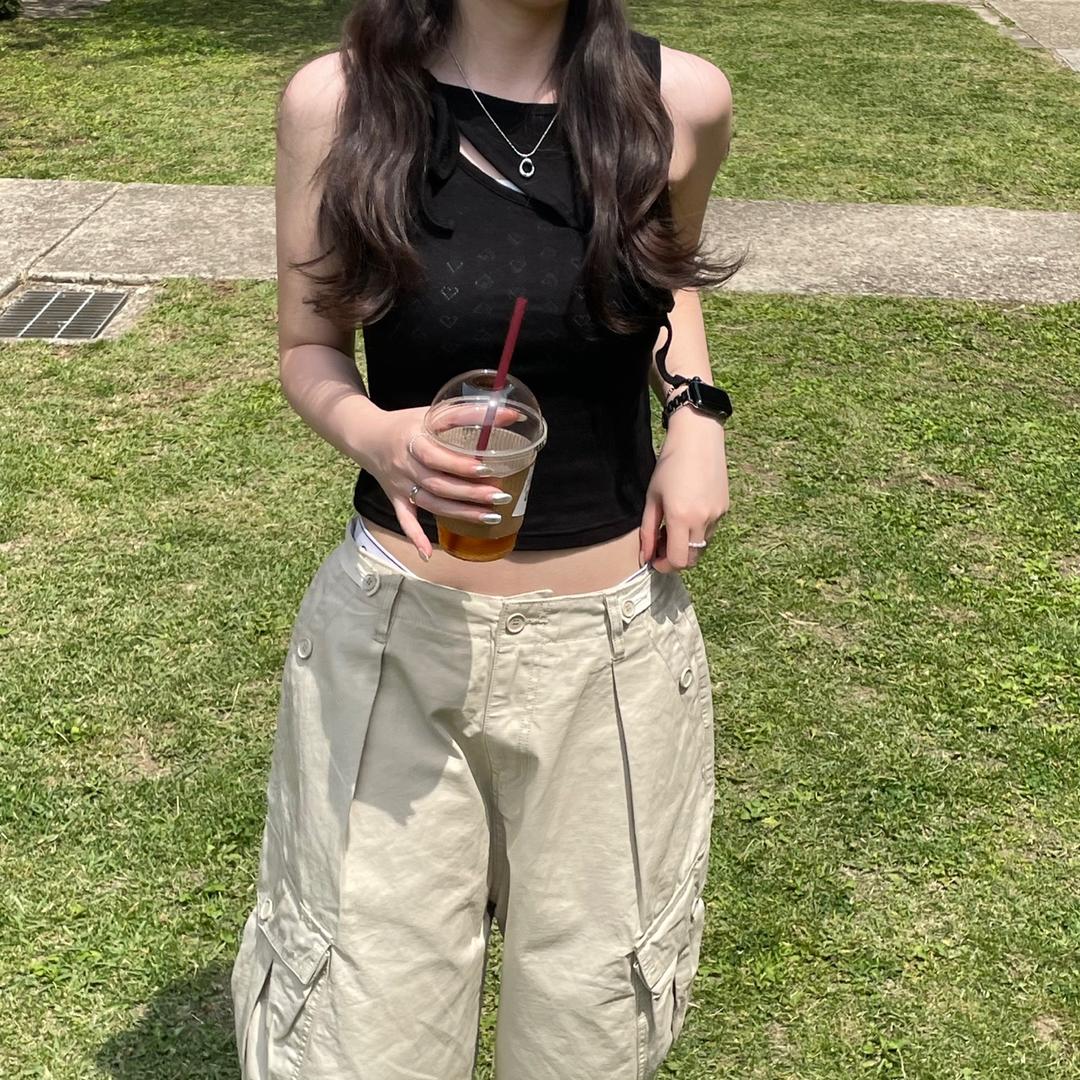 도스밀 키치 하트 펀칭 리본 나시(2color)