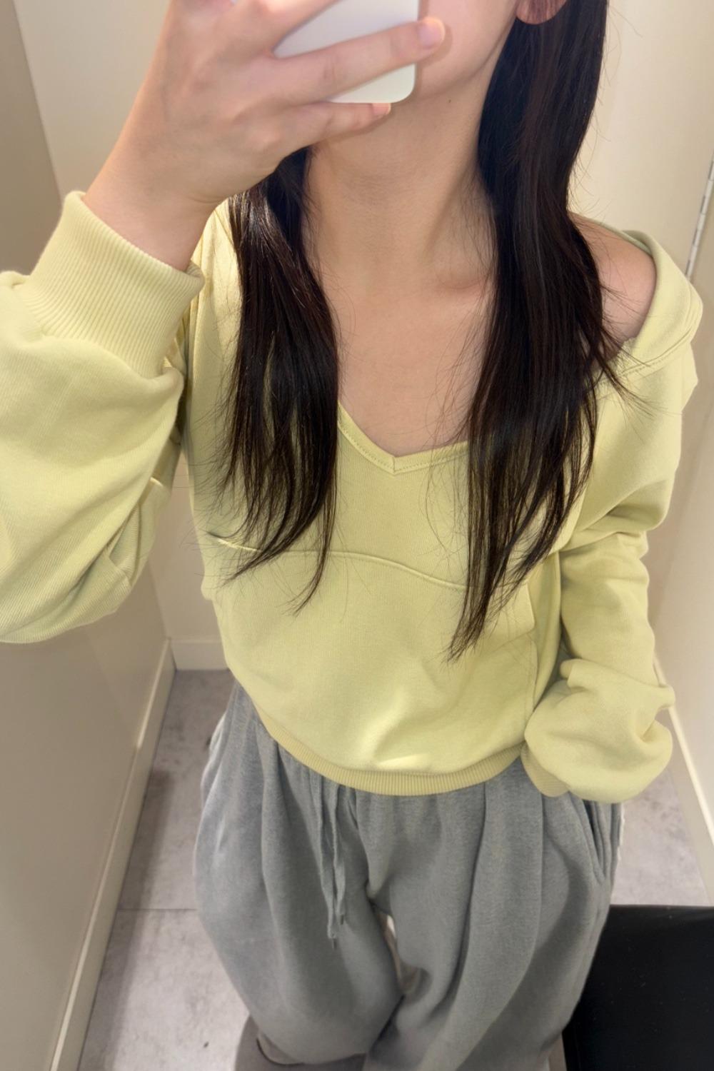 딥브이 크롭 후드