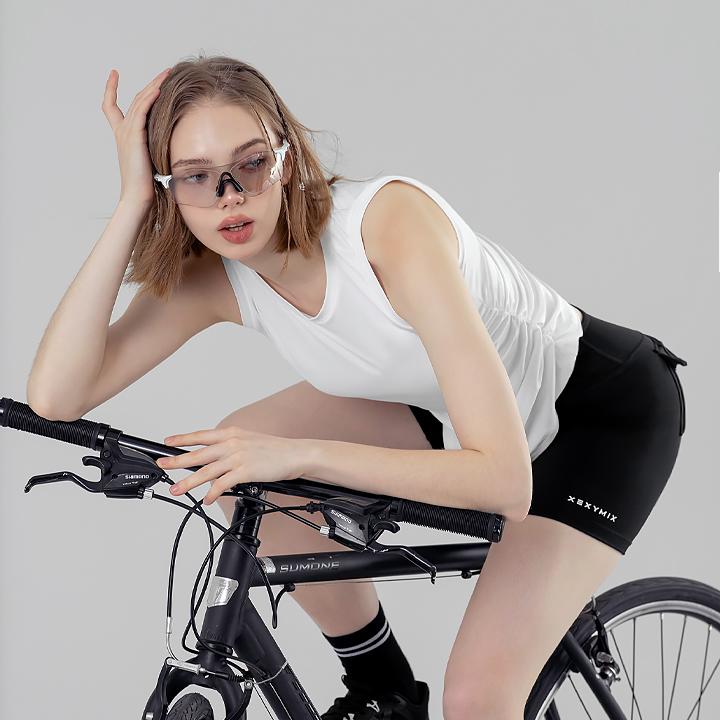 언밸런스 사이드 셔링 슬리브리스 백아이보리