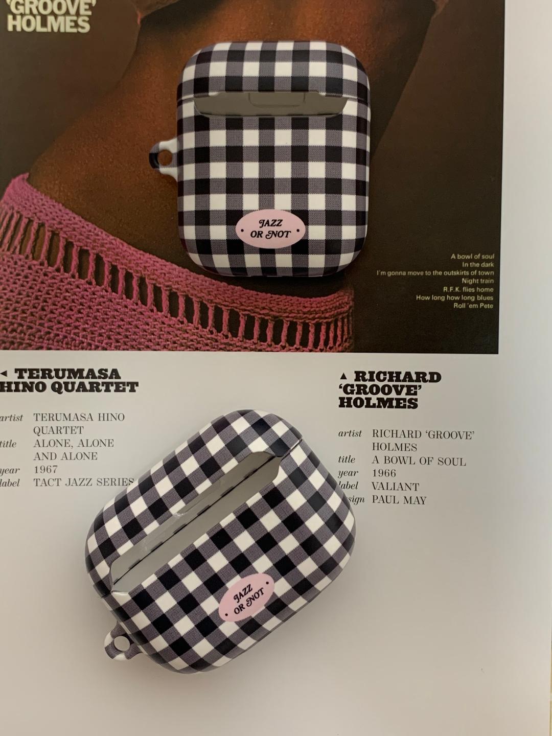 Vtg Black & Pink Air Pods Case