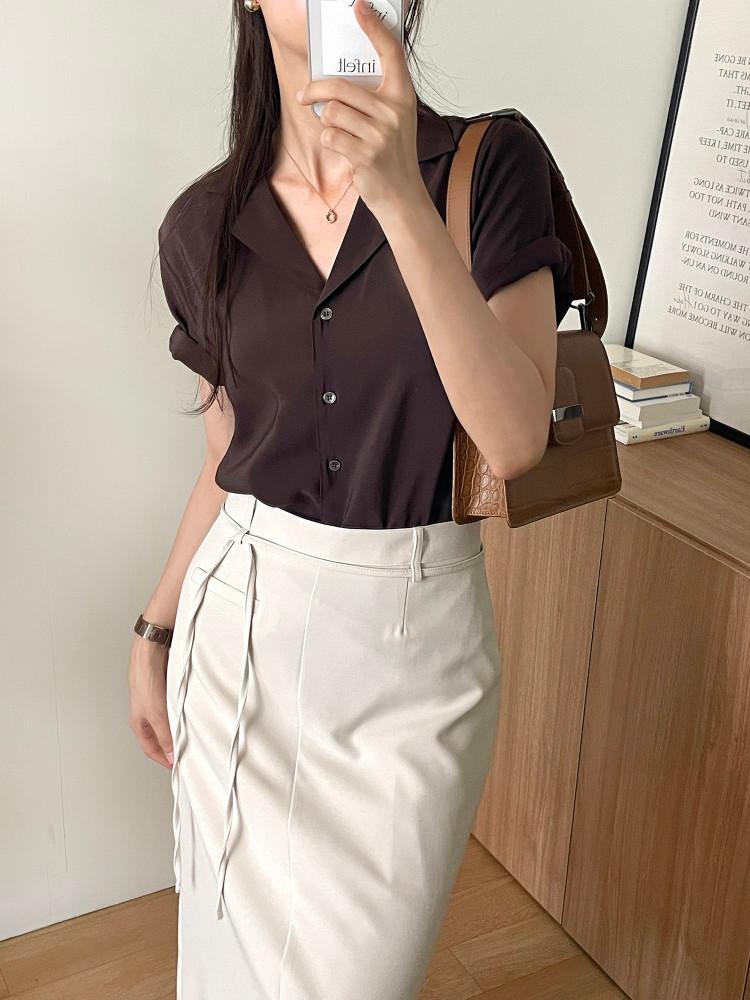 페이지 여성 여름 싱글 카라 실키 반팔 블라우스