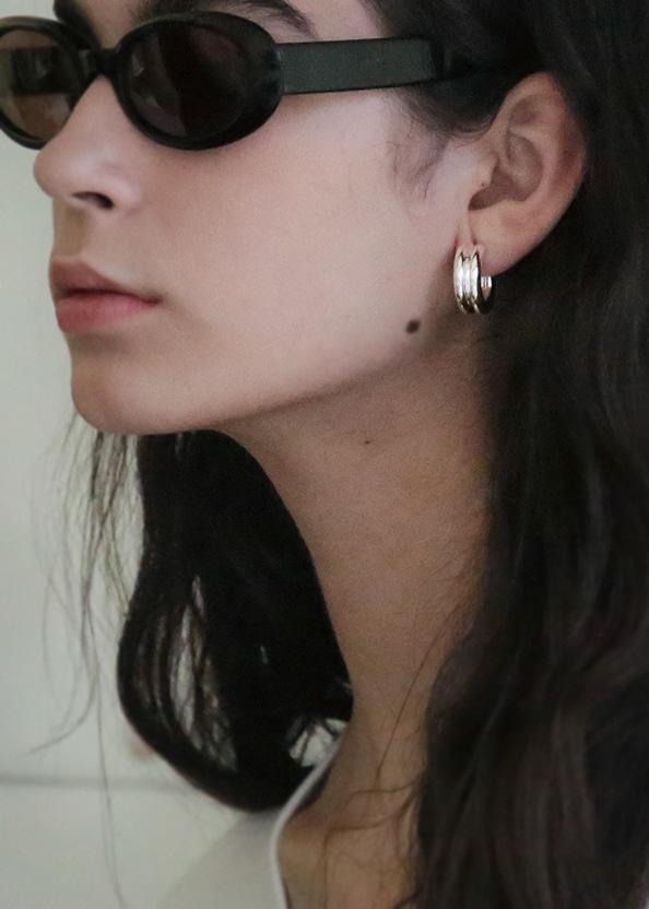 White silver hoop