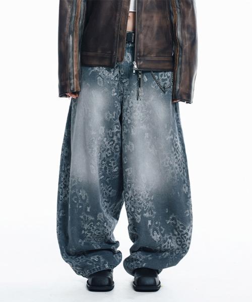 썬 패치 레오파드 벌룬 데님 팬츠 - 블랙