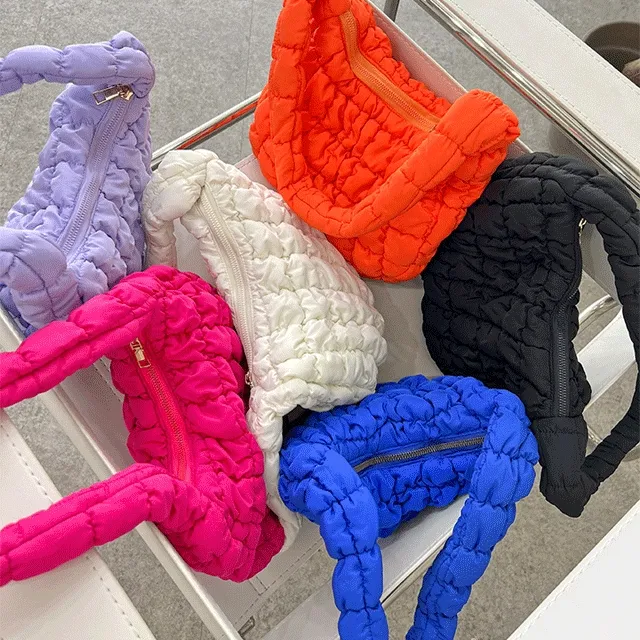 ⚡사계절백/보부상백/6COLOR⚡ 제나 구름 패딩백 구름백 숄더백 구름숄더백 패딩숄더백 데일리백 숄더 크로스 대학생 데이트룩 트렌치코트 봄 여름 가을 겨울 휘뚤마뚤 퀼티드 나일론백