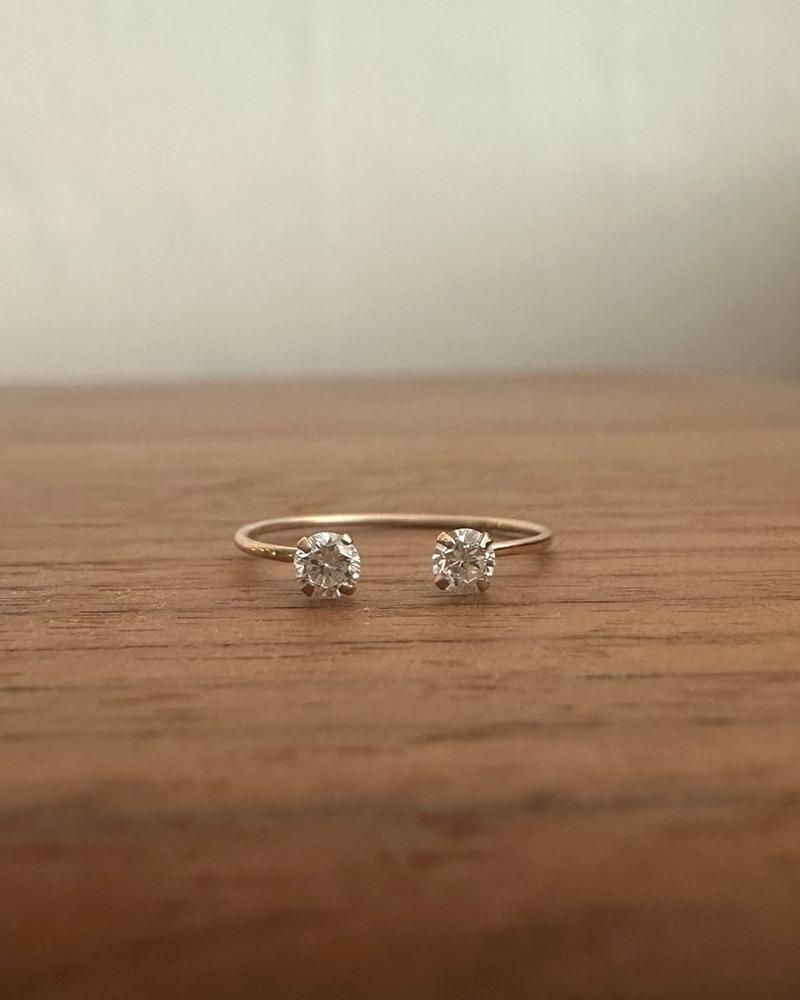 Diamonds open ring