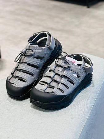 이런 상품 어때요? 푸마 남여공용 아웃도어 트레킹 샌들 힙노틱 벤트라 404381 03