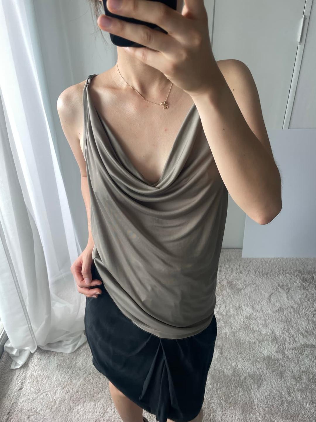 Armani exchange sleeveless  | 후루츠패밀리