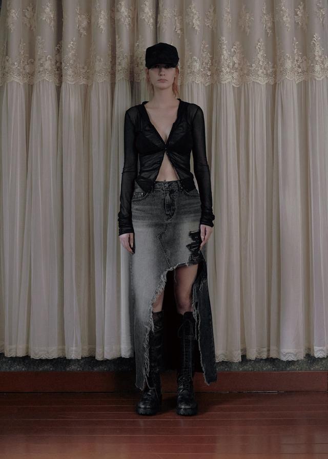 DESTROYED DENIM LONG SKIRT, GRAY