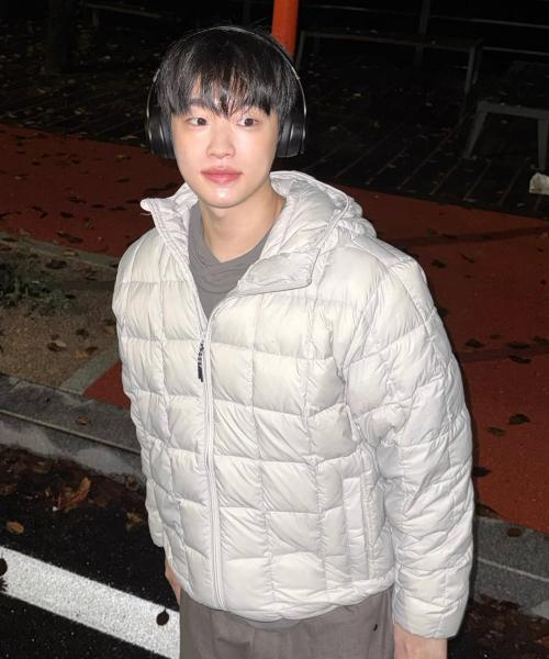 컴피 후디드 라이트 다운 자켓_라이트 그레이