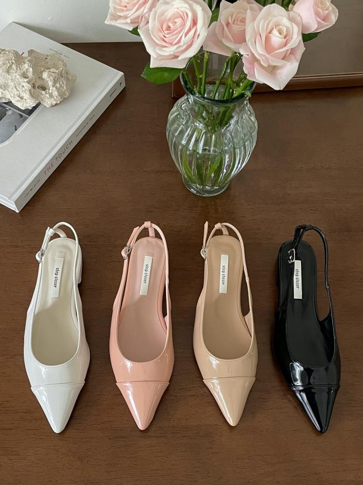 유이르무이 베일리 에나멜 스틸레토 슬링백 플랫슈즈 2cm