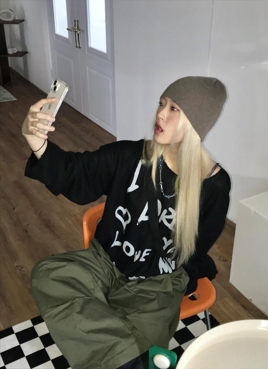 Come true loose-fit knit 컴 트루 루즈핏 니트