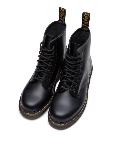 닥터마틴(DR.MARTENS)  1460 8홀 레이스 로우 부츠 블랙 / 10072004 - 사이즈 & 후기 | 무신사