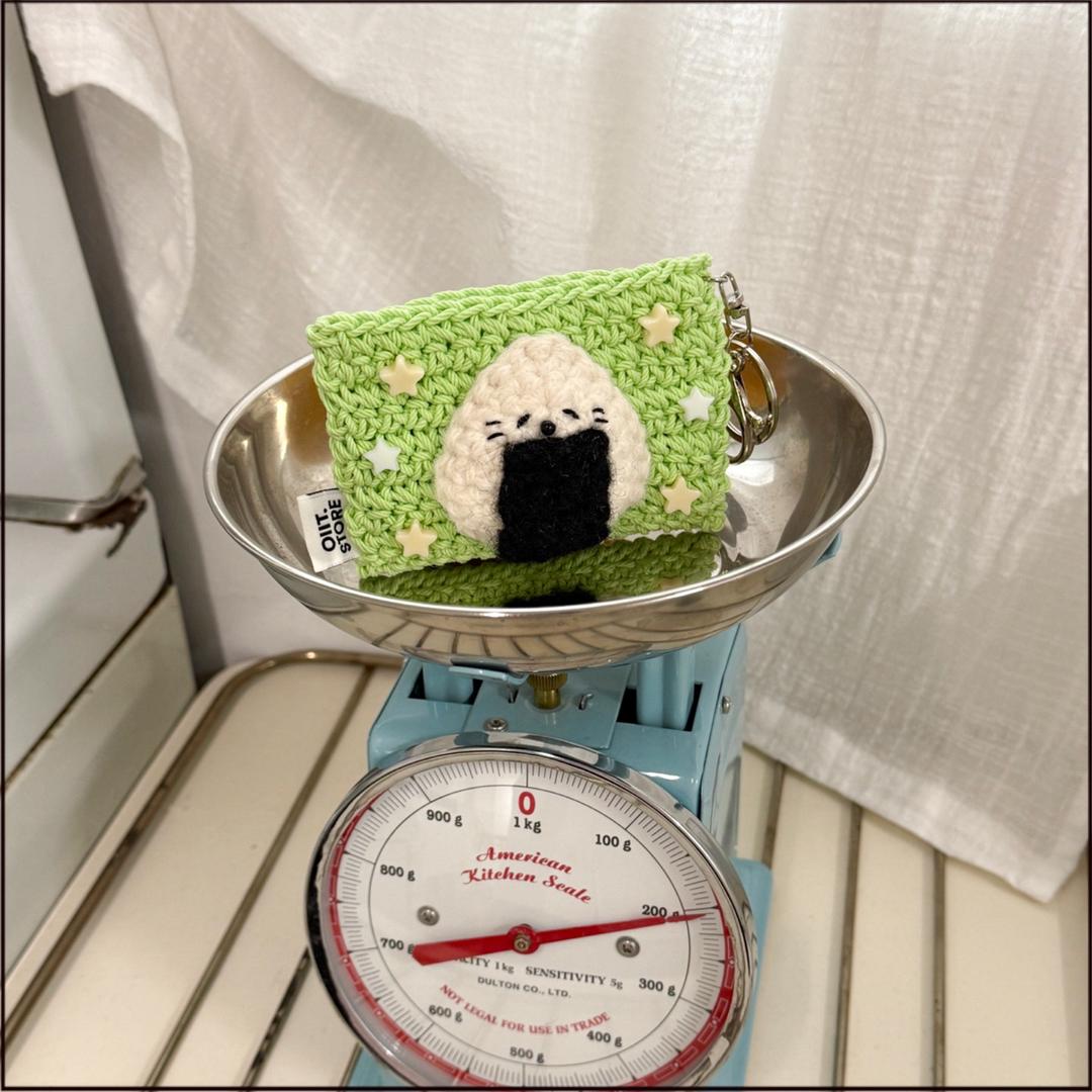 Drowsy onigiri (green)